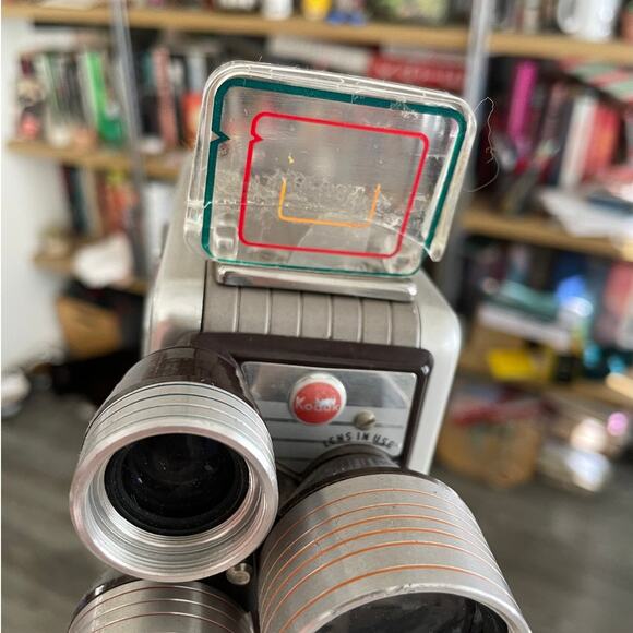 Vintage Kodak Brownie 3 Lens 8mm Camera w/ handle - cracked viewfinder, untested - Picture 4 of 6